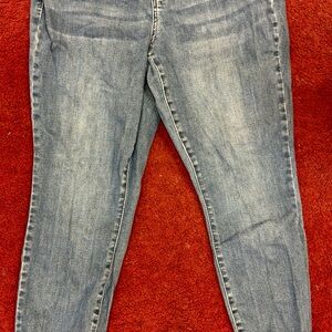 Judy Blue Light Wash Skinny Jeans